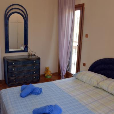 Rooms8